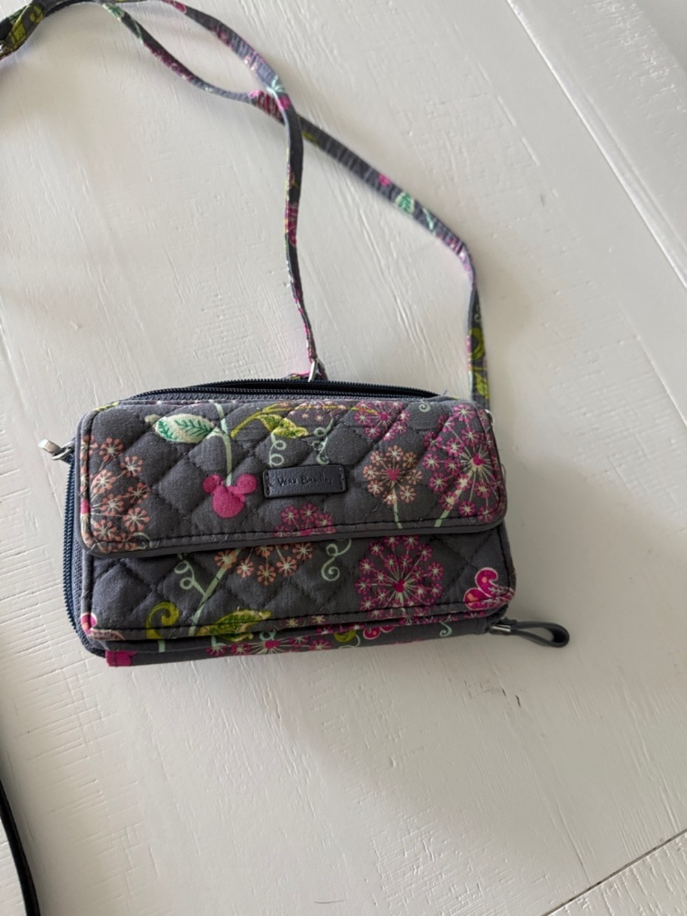 Vera Bradley Disney quilted Floral Crossbody Wallet - Gray / Pink